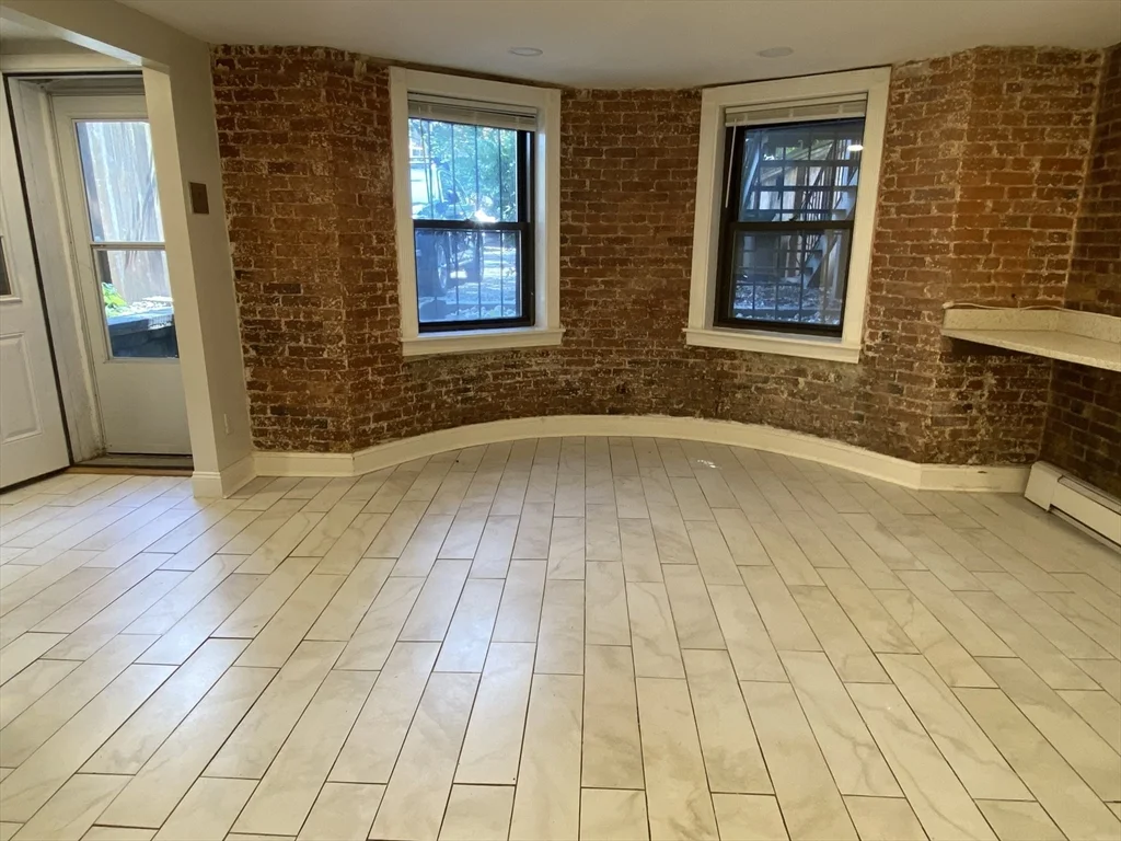 482 Columbus Ave, South End