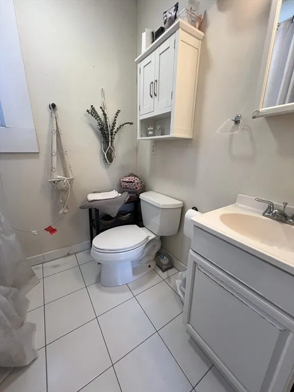 65 Burbank St, Fenway