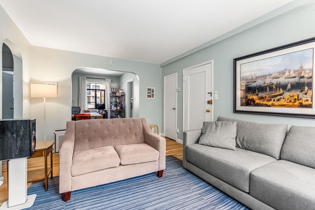 69 Strathmore, Brighton