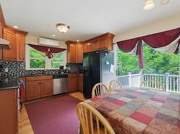 17 Churchill Rd, Winchester