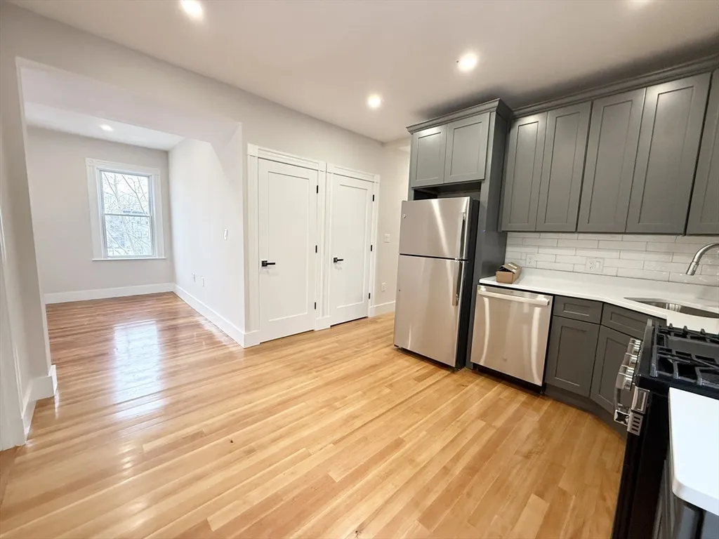 36 Raven St, Dorchester