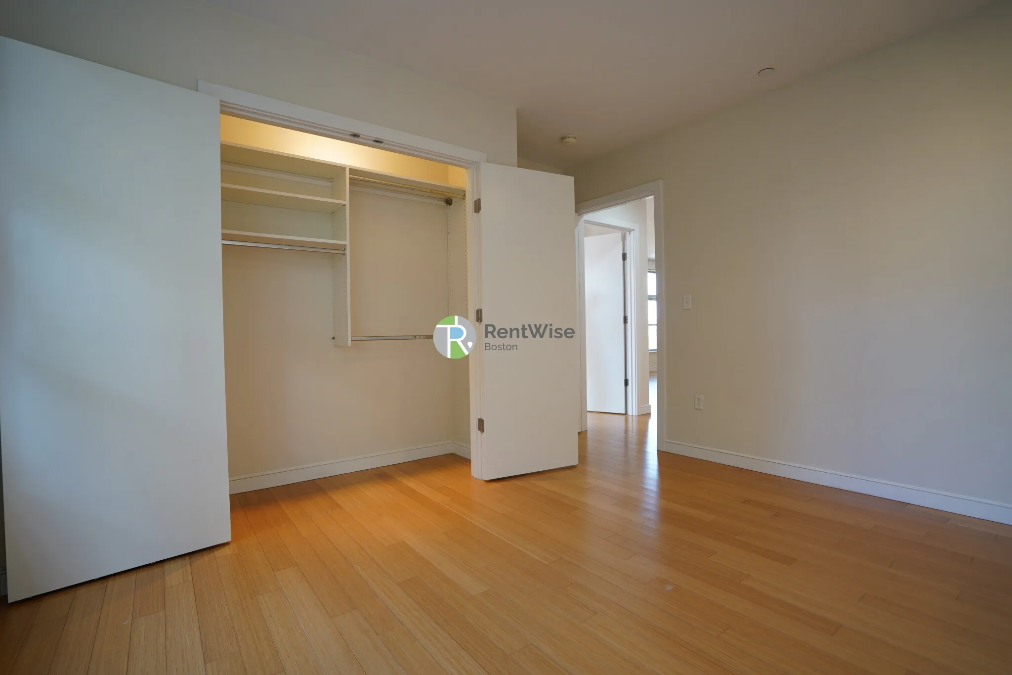 601 Albany St, South End