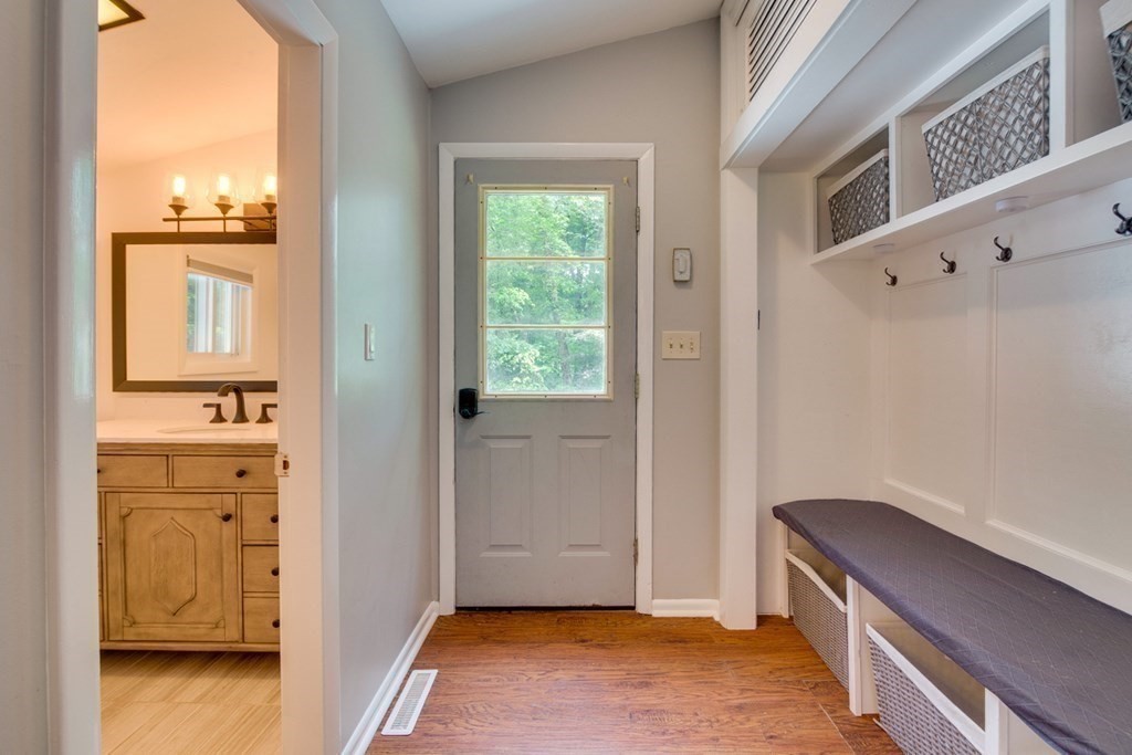 54 Blackmer Rd, Sudbury