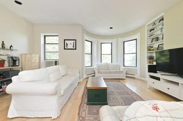 19 Follen St, Back Bay