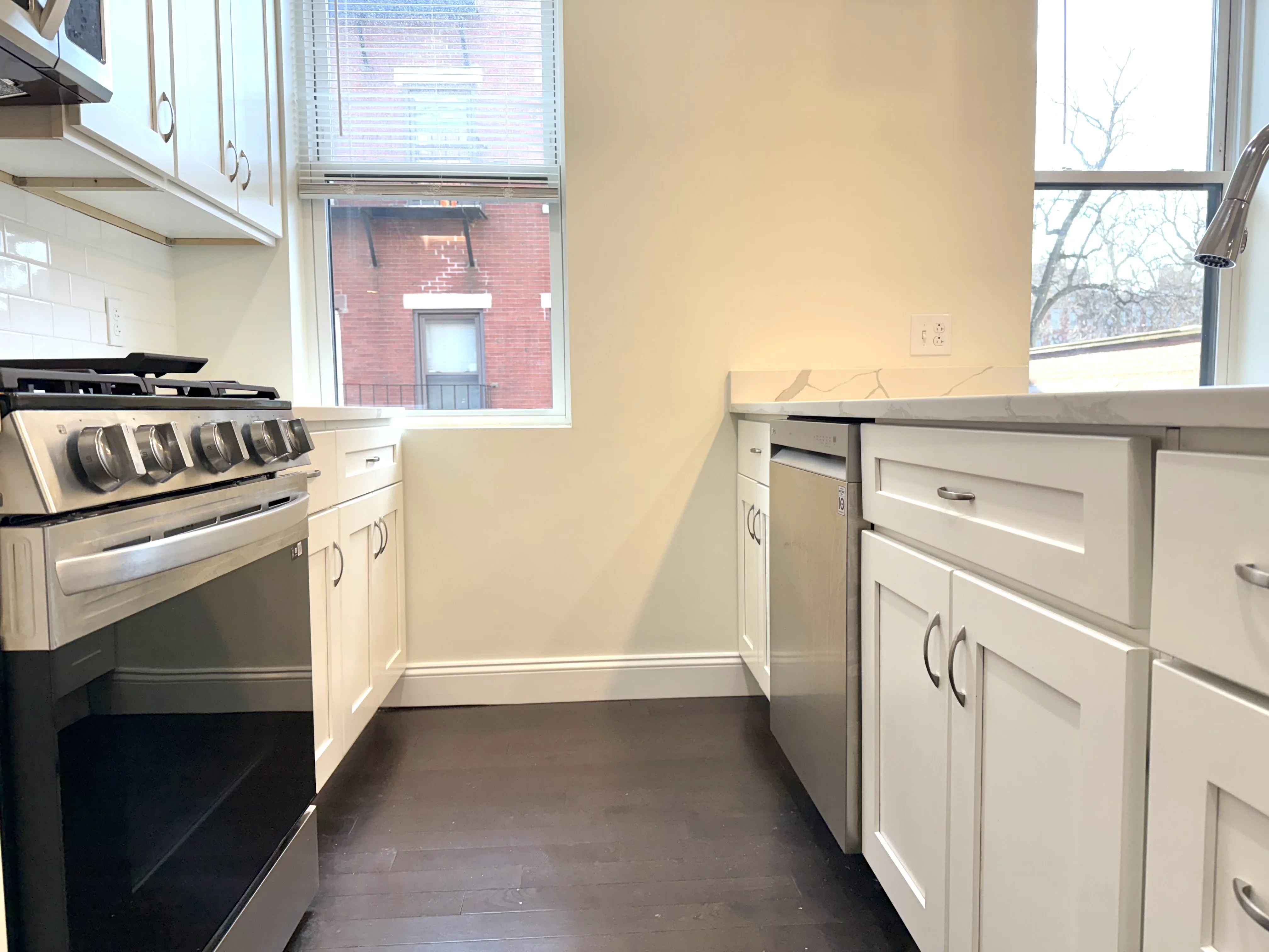 49 Charter St, North End