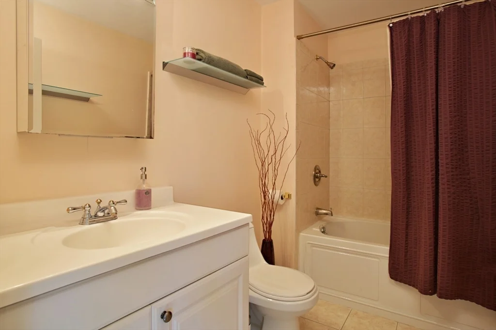 37 Fairmont St, Cambridgeport