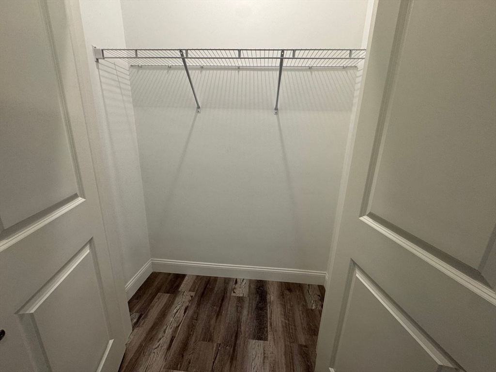 1473 N Shore Rd, Revere