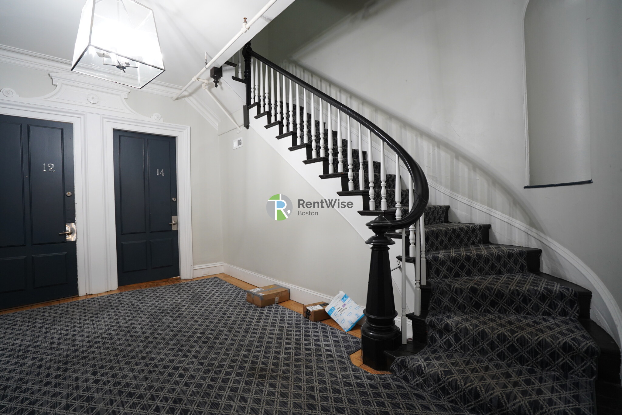 92 Charles St, Beacon Hill