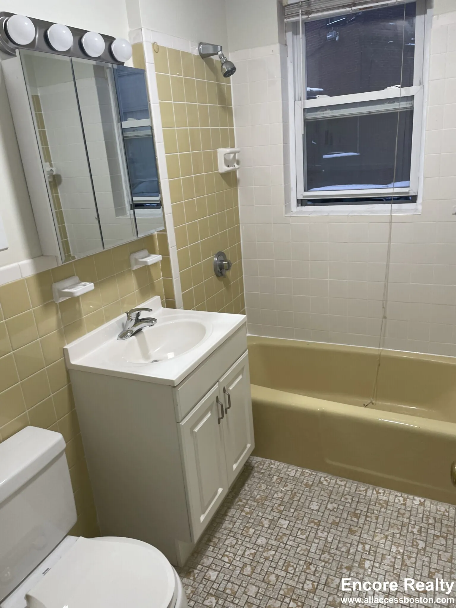 402 Highland Ave, Davis Square