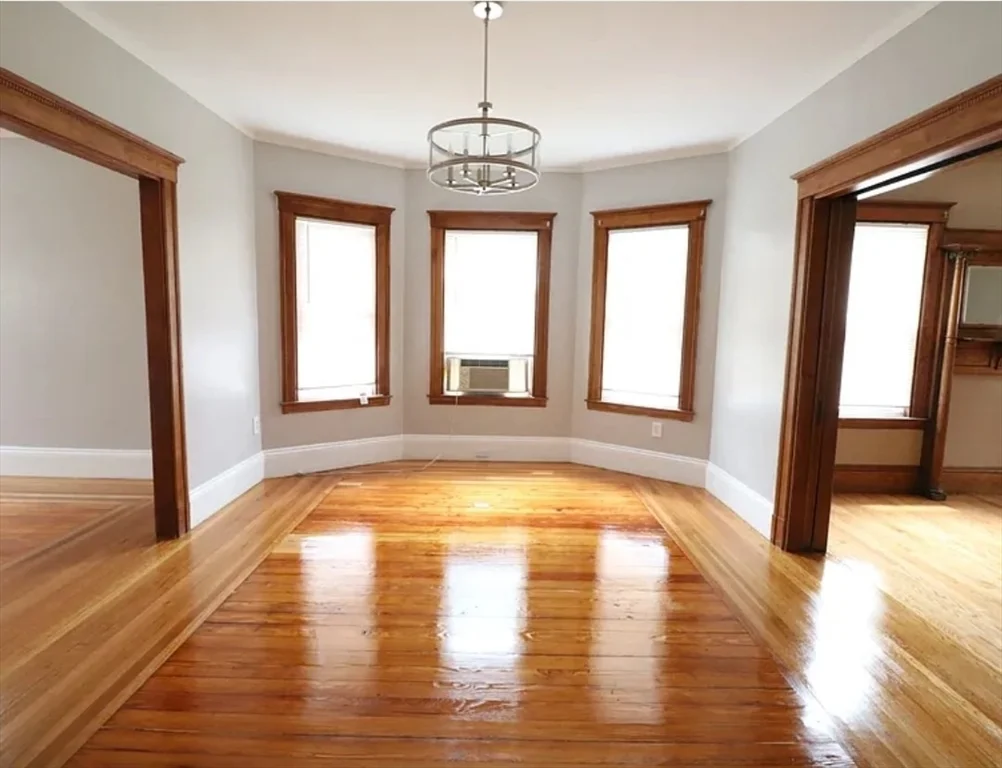 67 Tonawanda St, Dorchester