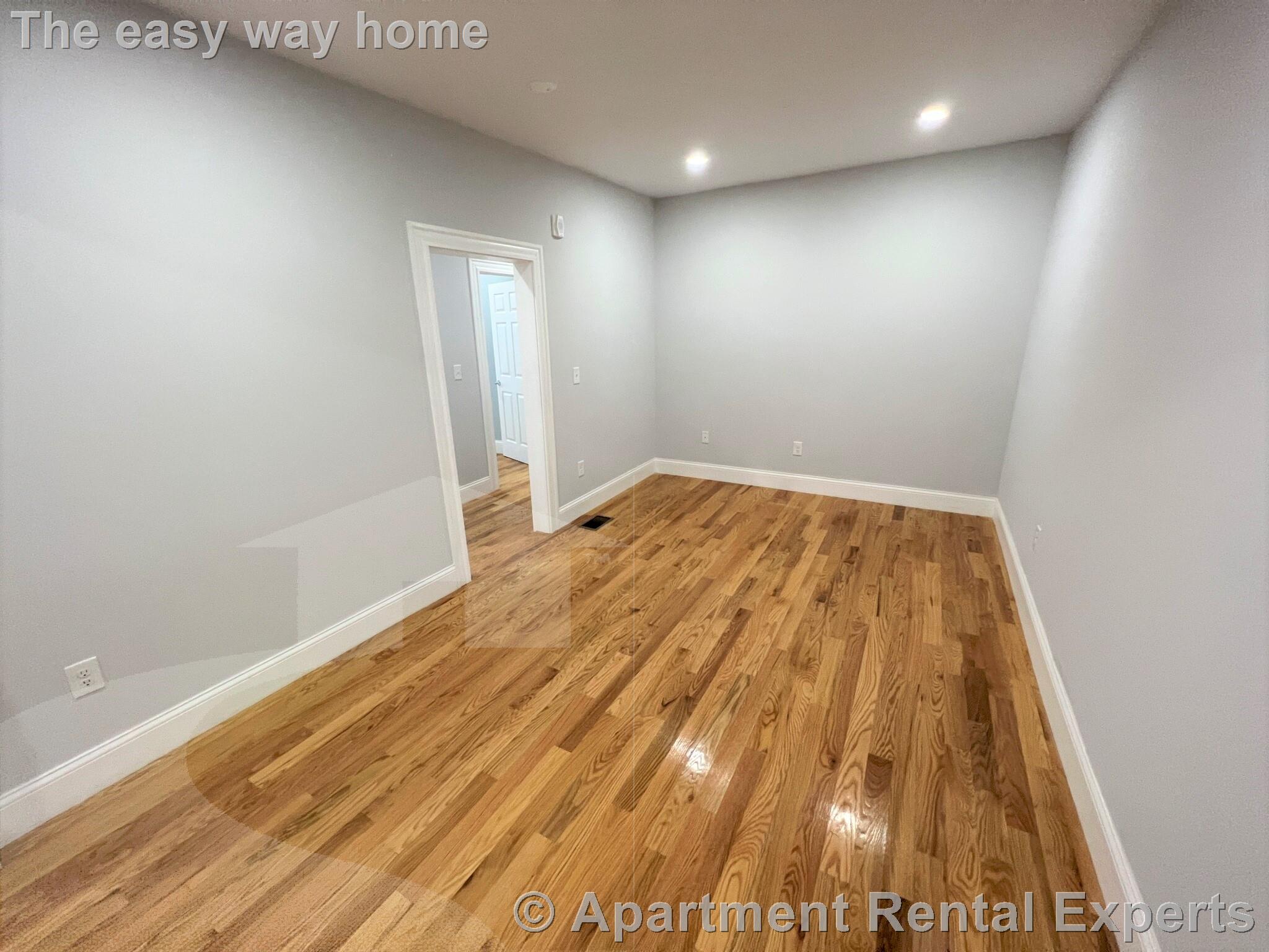 374 Oxford St, Porter Square