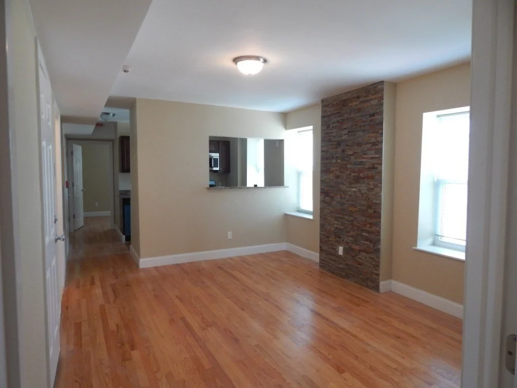 28 Chelsea St, East Boston