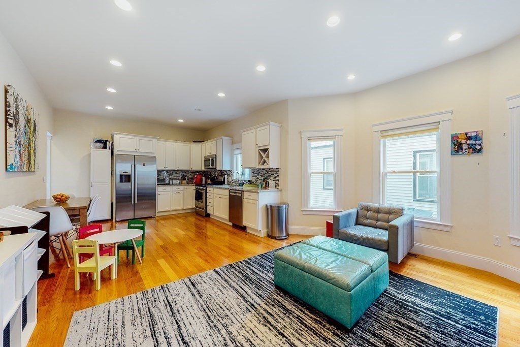 259 Willow Ave, Ball Square