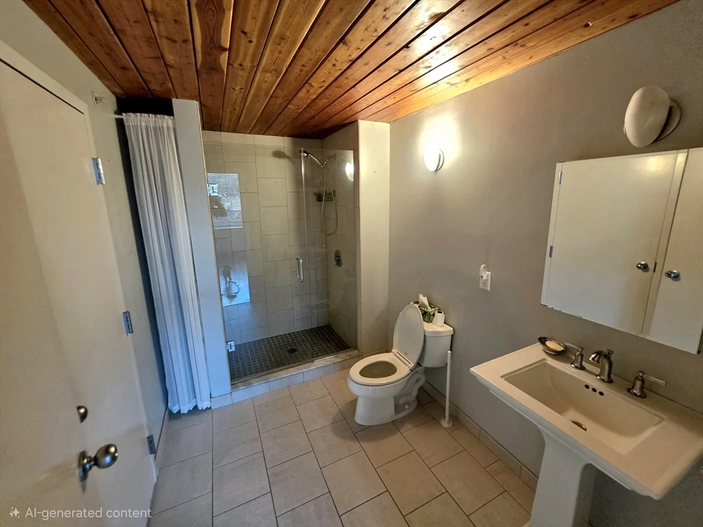 290 Pleasant St, Watertown