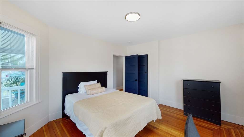 5 Chester Ave, Waltham