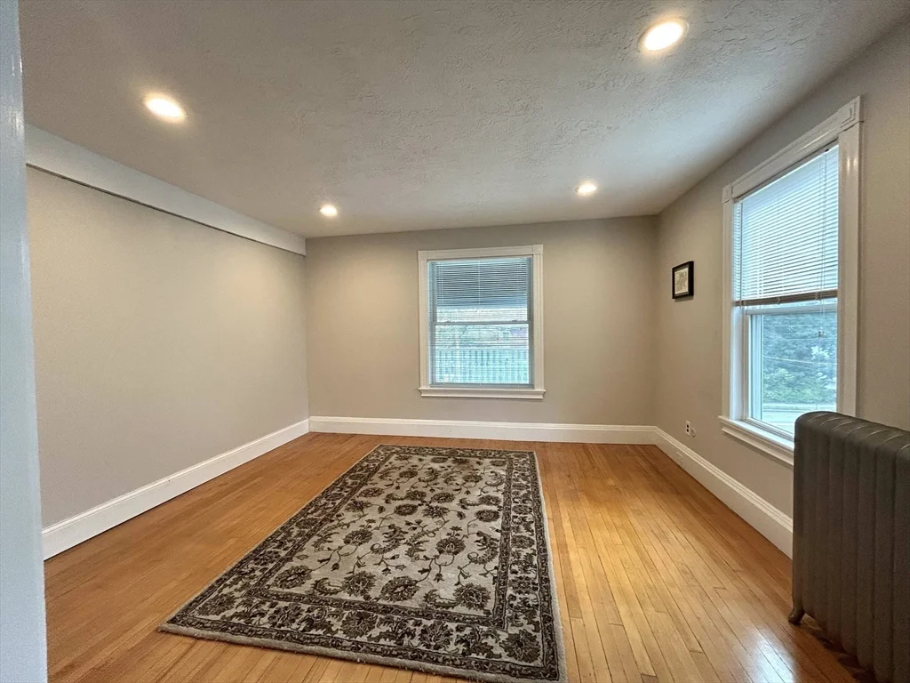 1601 Centre St, Newton