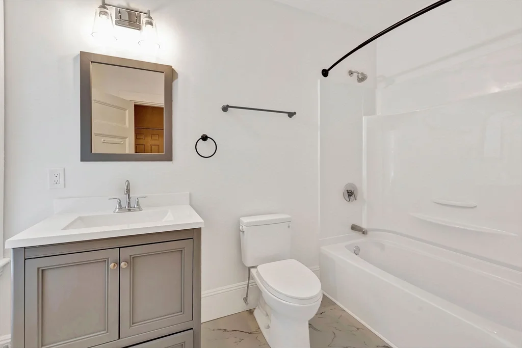 864 Huntington Ave, Mission Hill