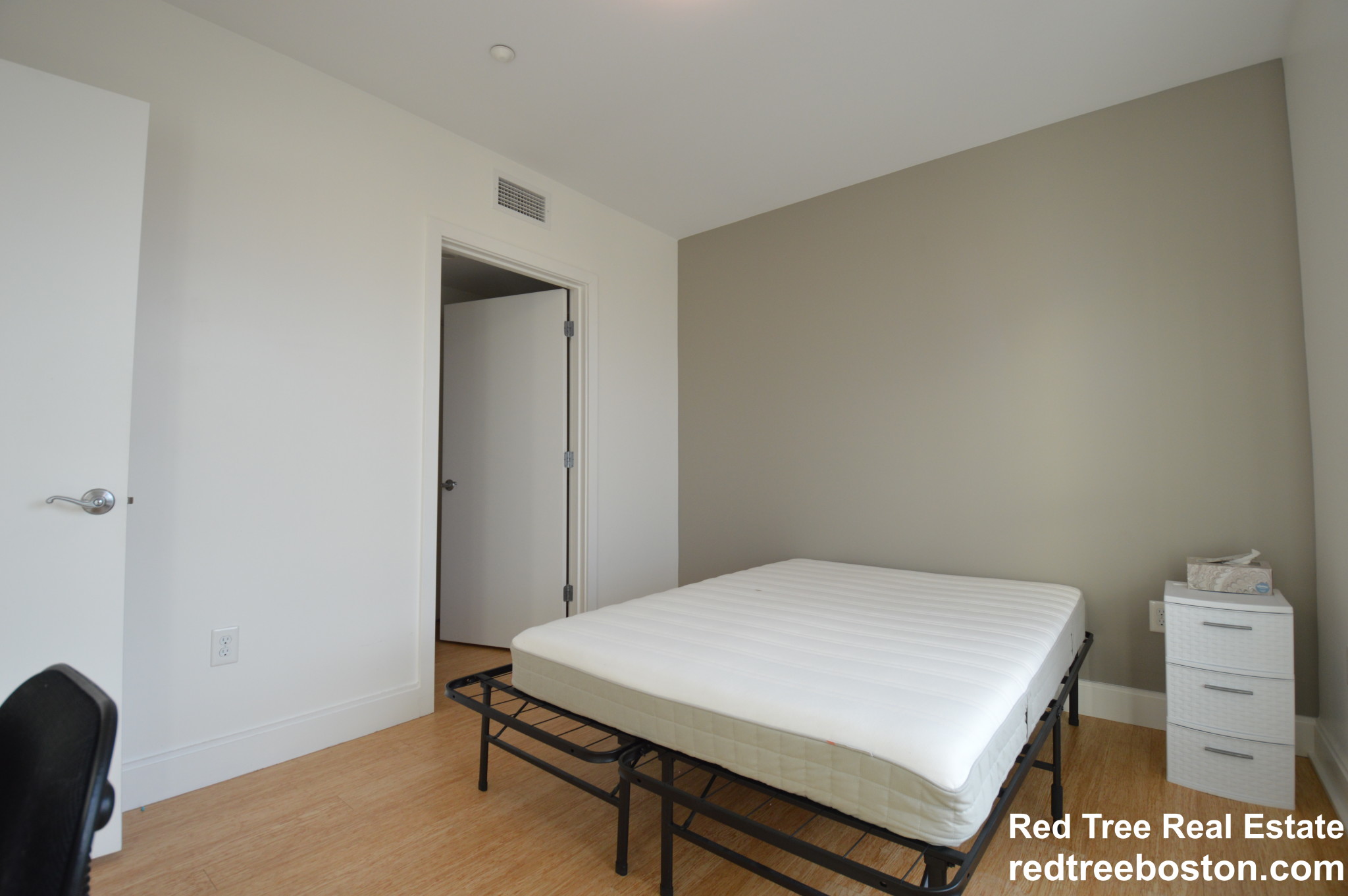 40 Malvern St, Allston