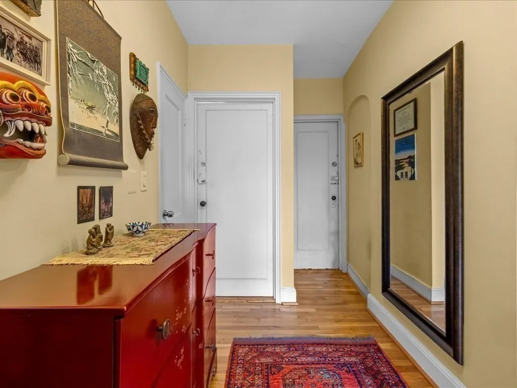 228 Commonwealth Ave, Back Bay