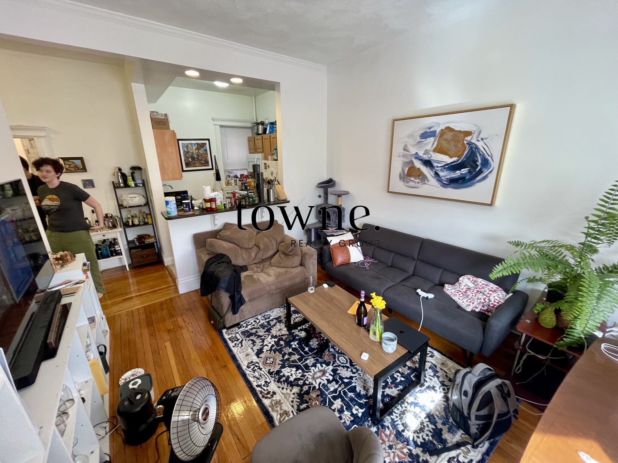 100 Queensberry St, Fenway