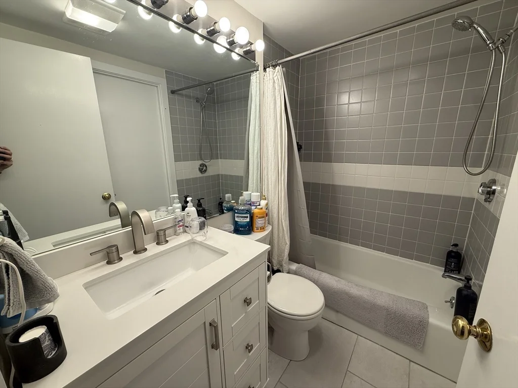 18-20 E Springfield St, South End