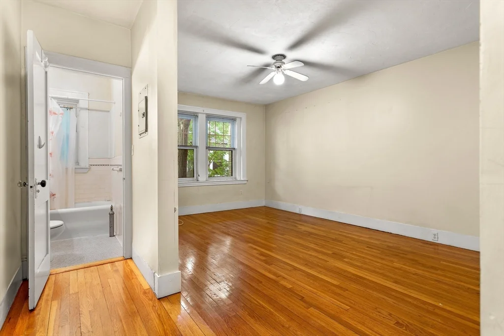 590 Washington St, Coolidge Corner
