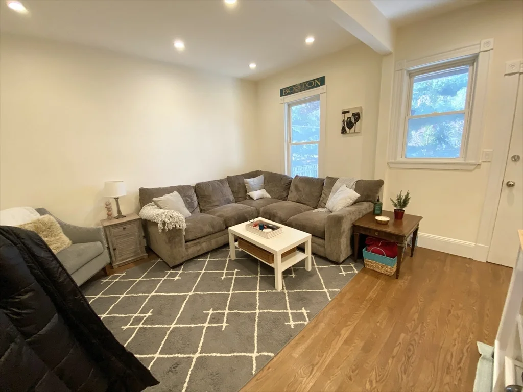 106 Buttonwood, Dorchester