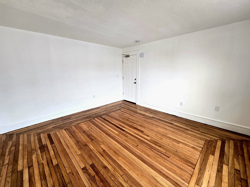 63 Stewart St, Quincy