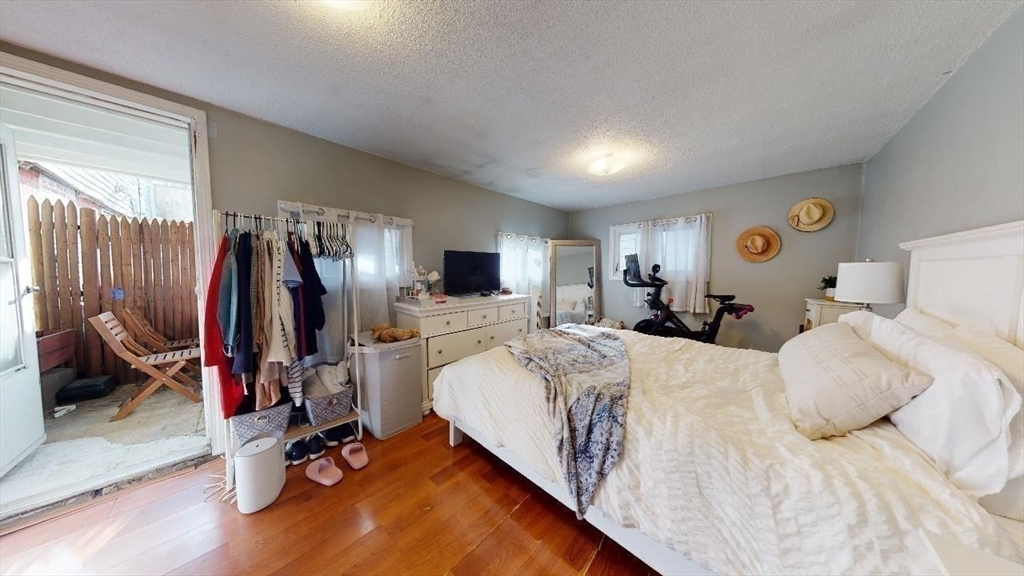 34B Lexington St, Eagle Hill