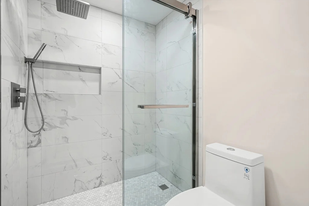 4 Jericho Rd, Weston