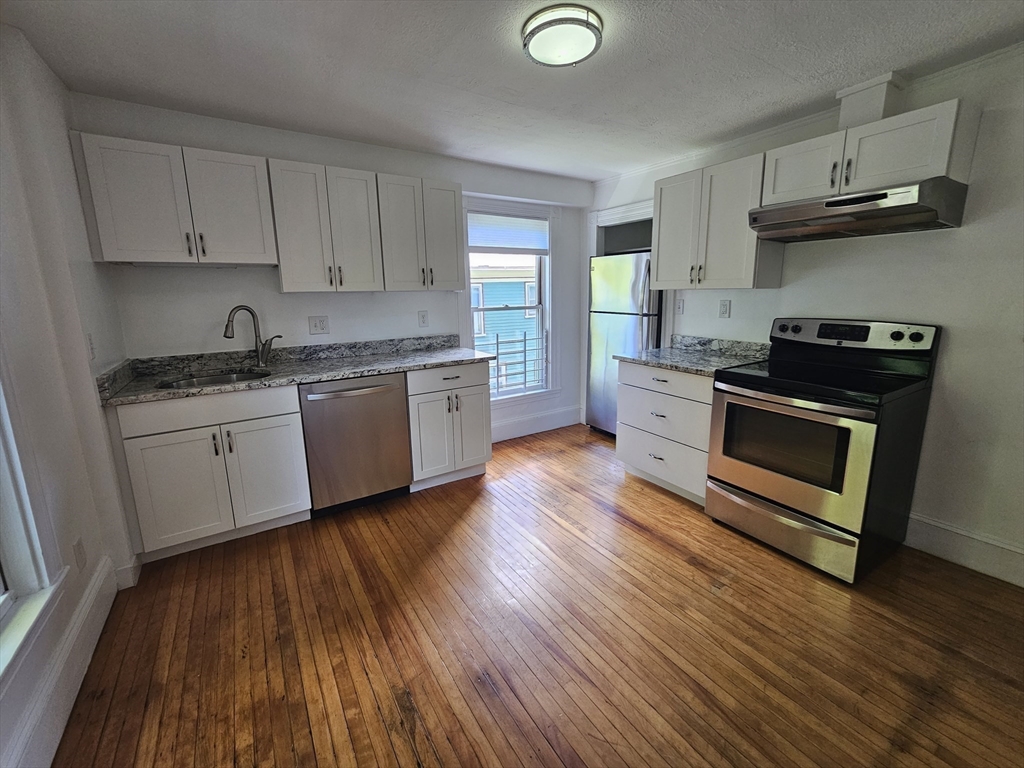 133 Newtonville Ave, Newtonville