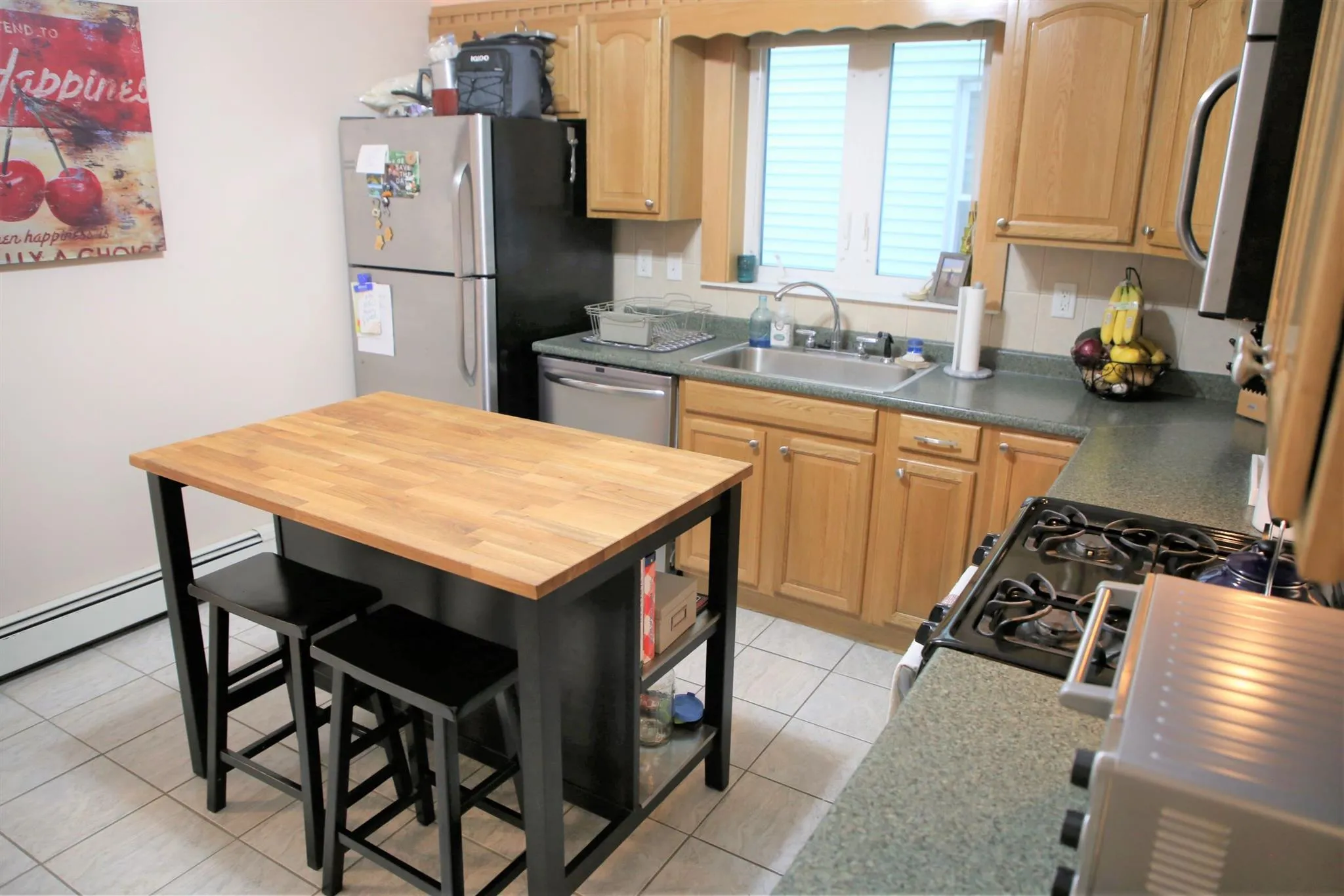 590 Main St, South Medford