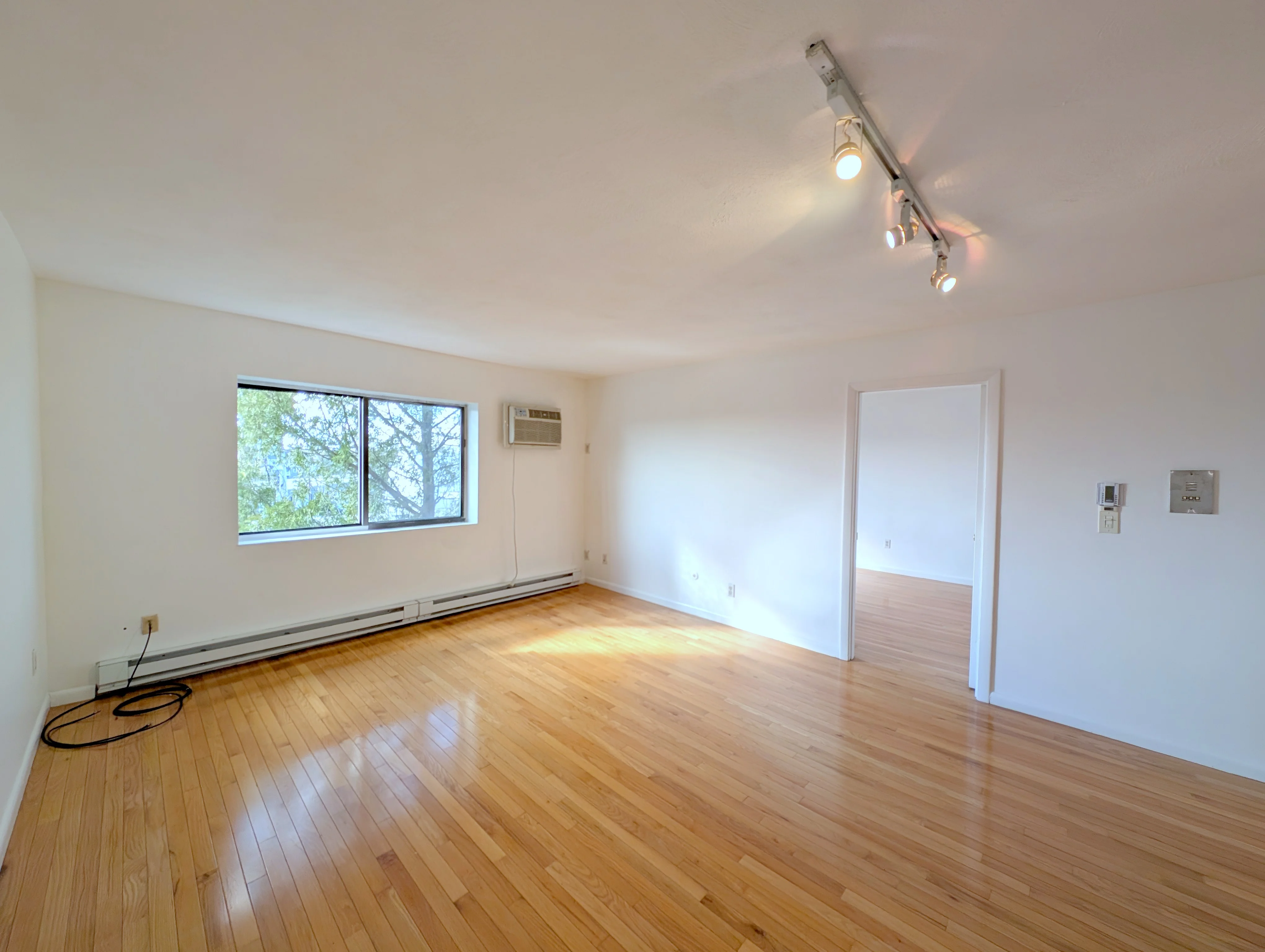 10 Roberts St, Magoun Square