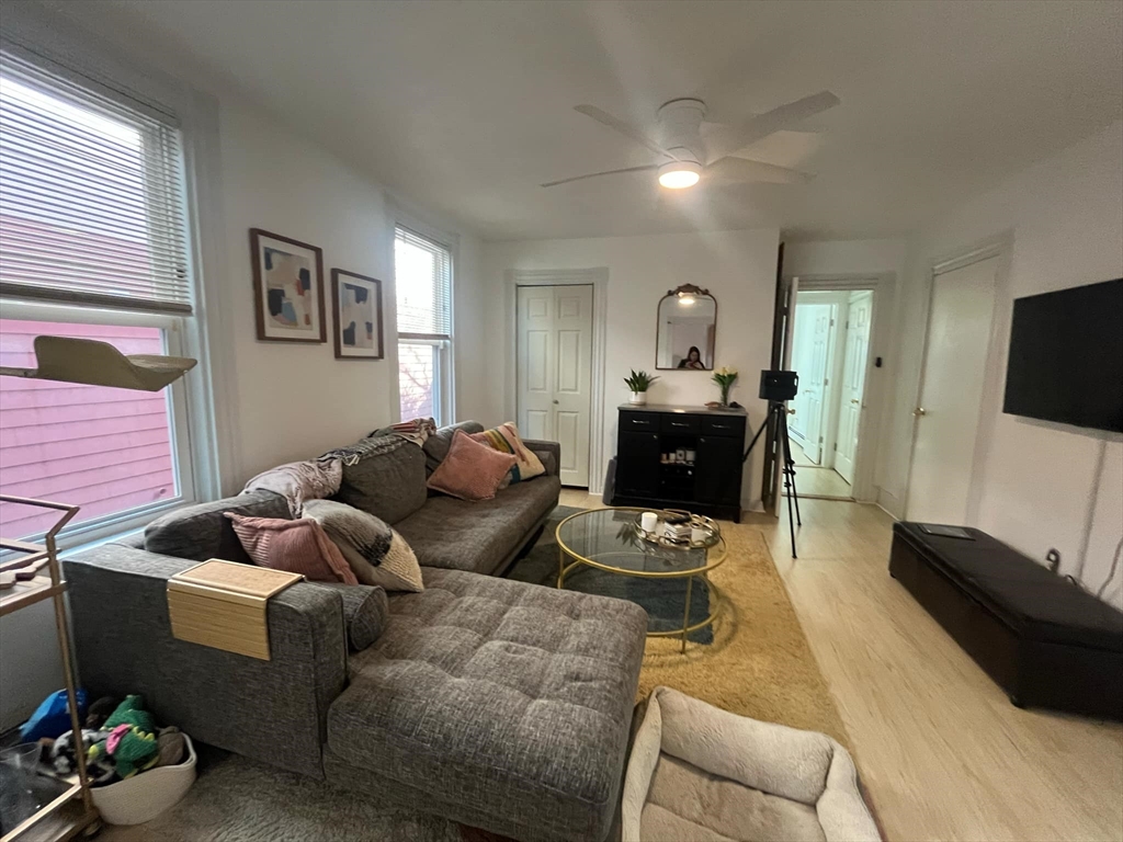 53 Bow, Union Square