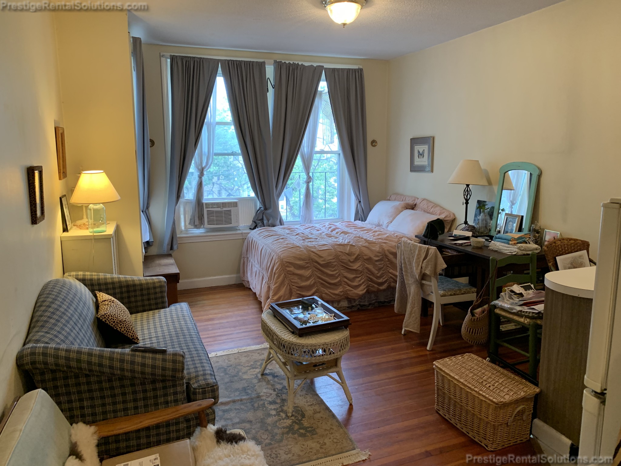 1132 Commonwealth Ave, North Brookline