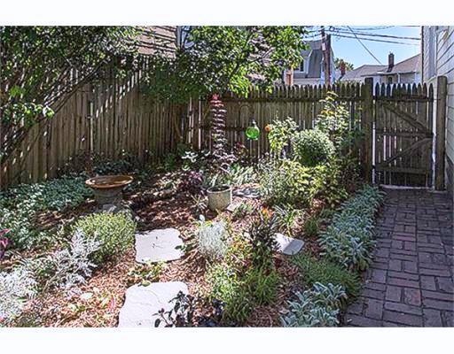 67 Fairfax St, West Somerville