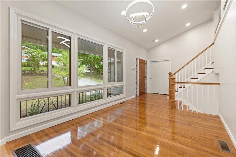 7 Thornberry Rd, Winchester