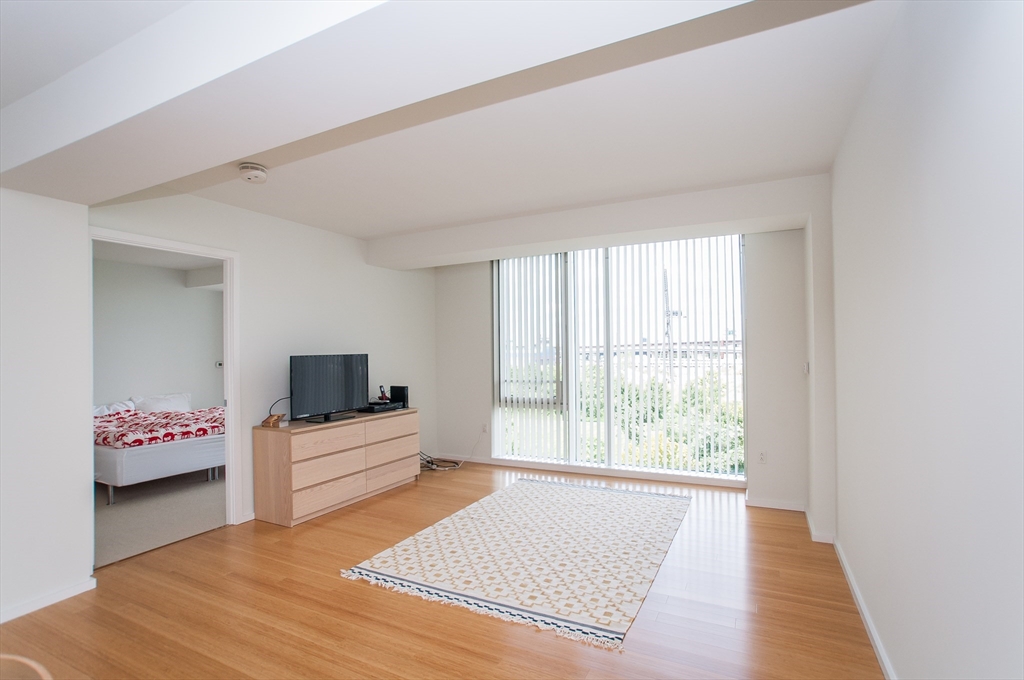 2 Earhart St, East Cambridge