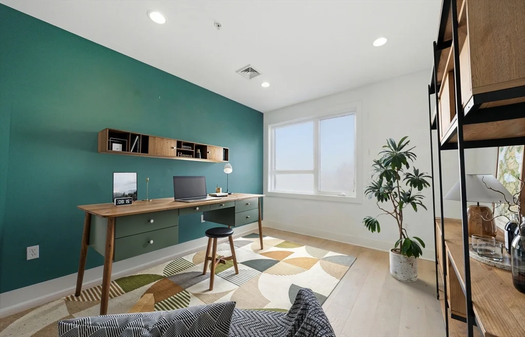 533 Cambridge St, Allston