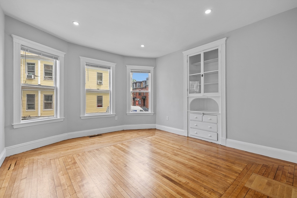 29 Magnolia St, Dorchester