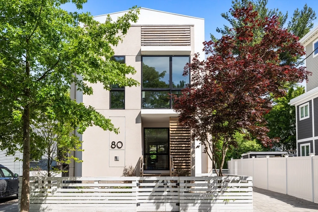 80 Alpine St, West Cambridge