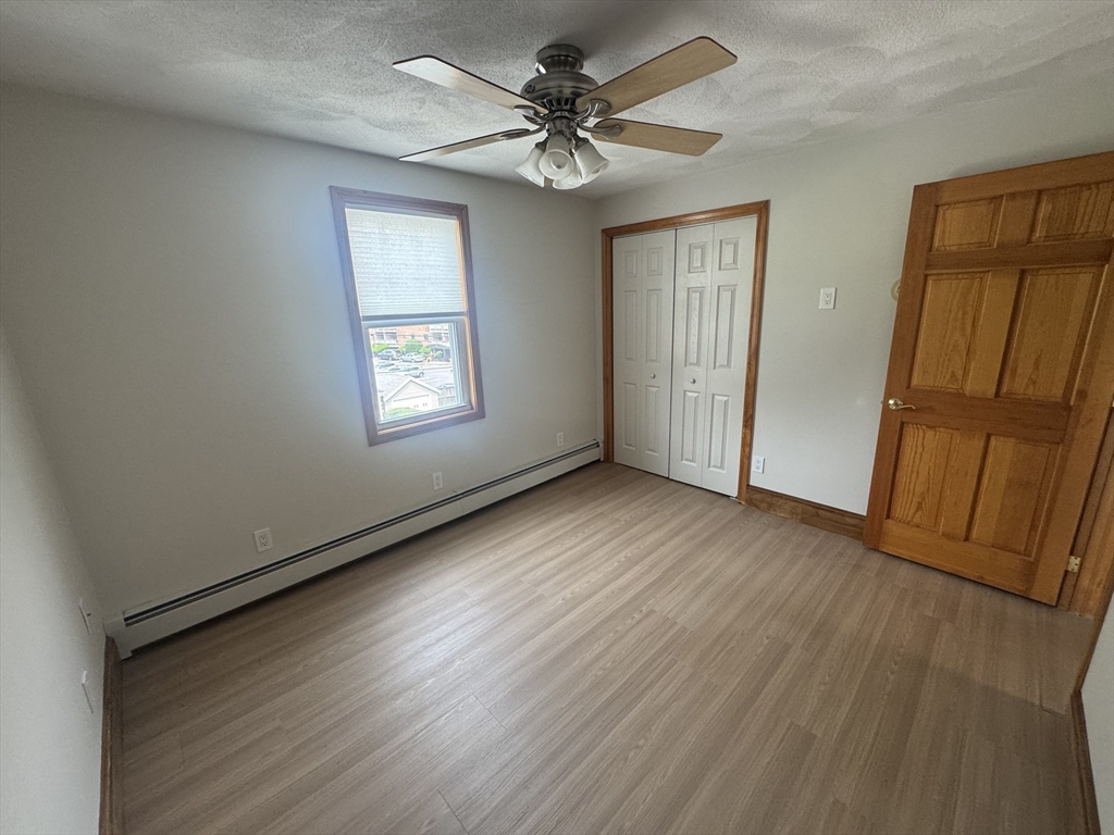 22 Glendale Ave, Everett