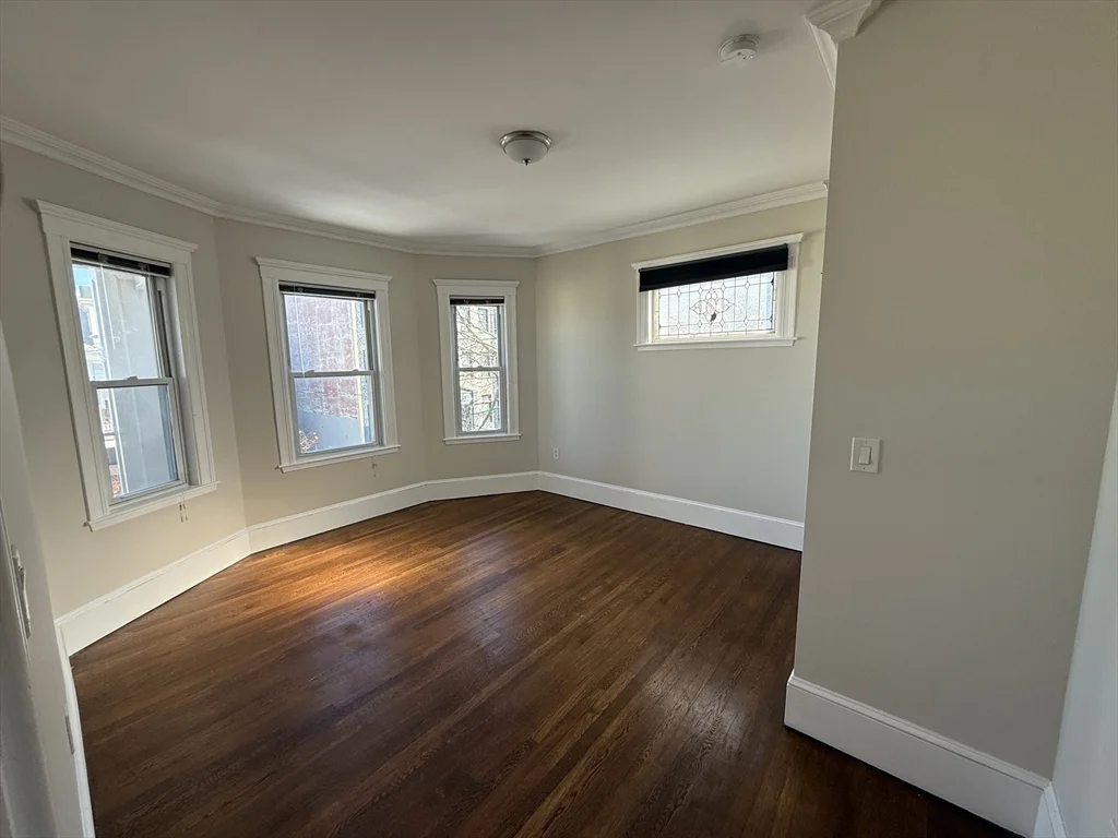 55 Iffley Rd, Jamaica Plain