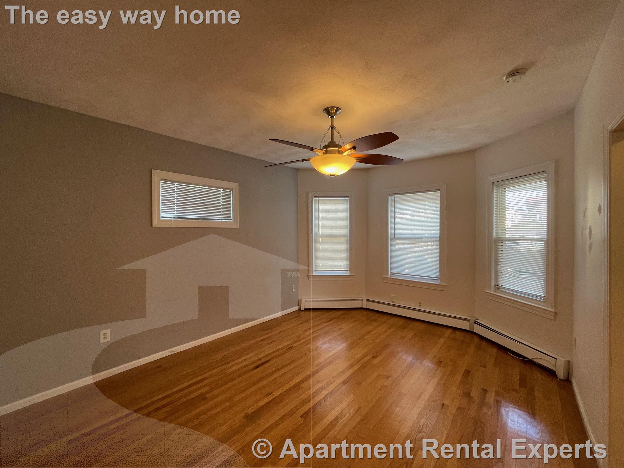 68 Kenmere Rd, Medford Square