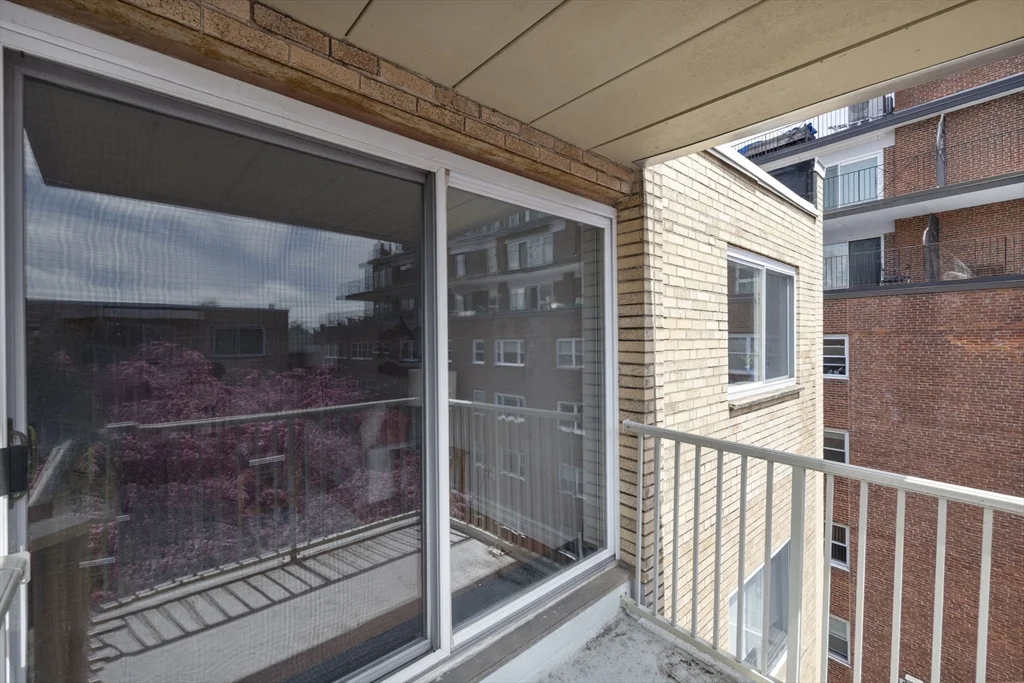 123 Sewall Ave, Coolidge Corner