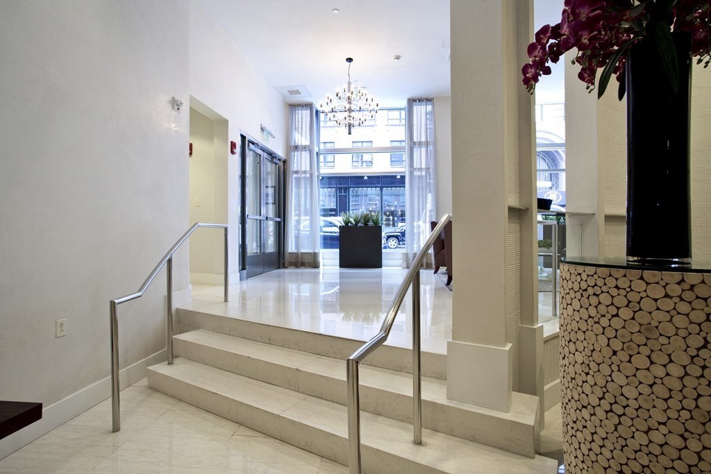 80 Broad, Waterfront