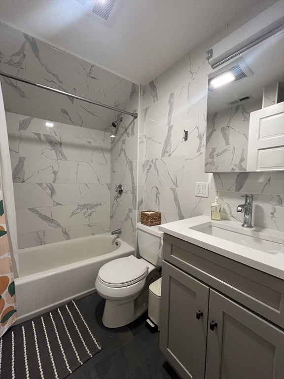 18 Colberg, Roslindale