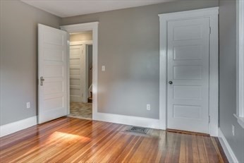 26 Boylston Rd, Newton Highlands