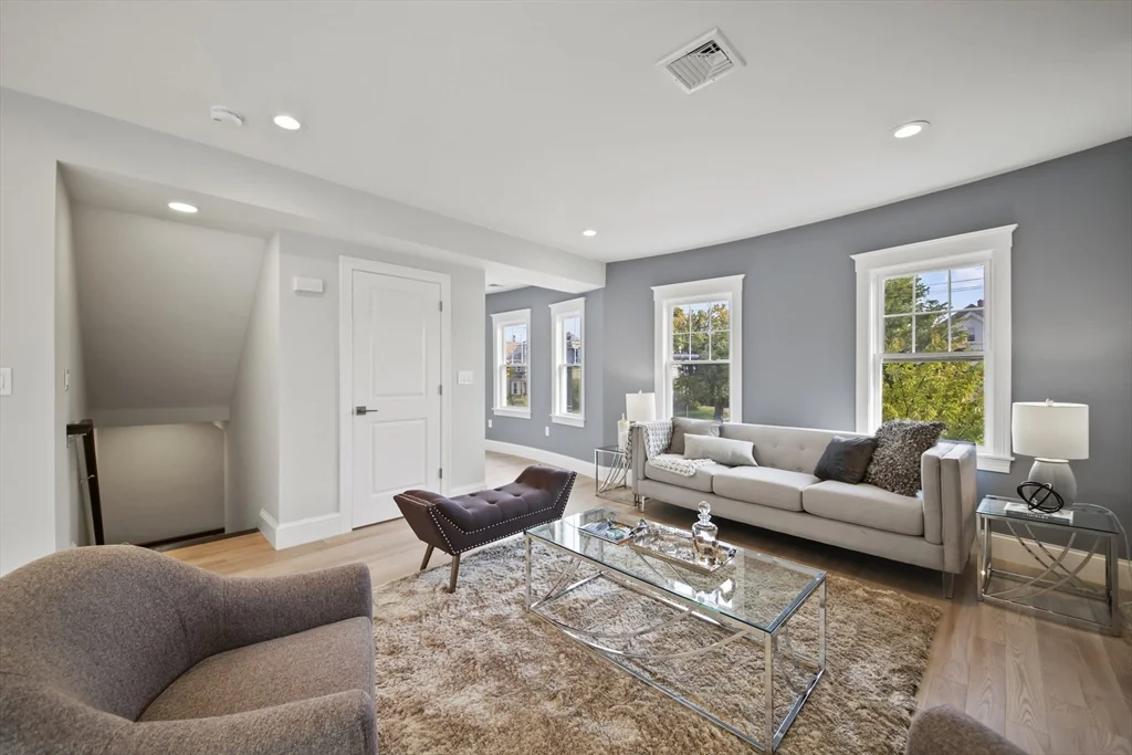 80 Massachusetts Ave, Arlington