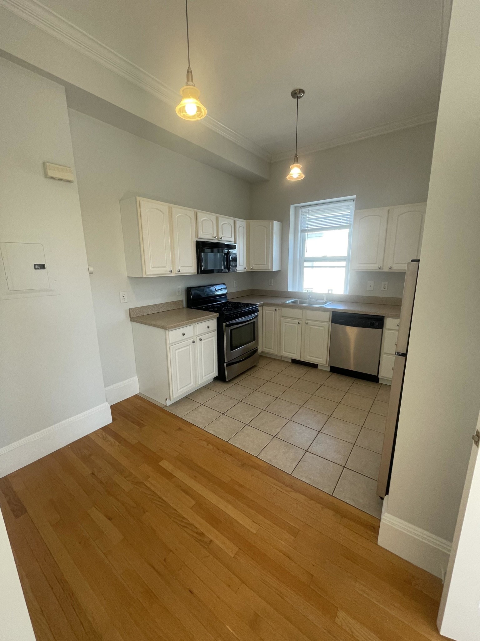 722 East 6th St, South Boston